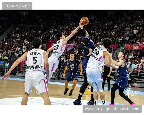 冠军球队球员参与线上粉丝互动答疑拉近距离，冠军主场